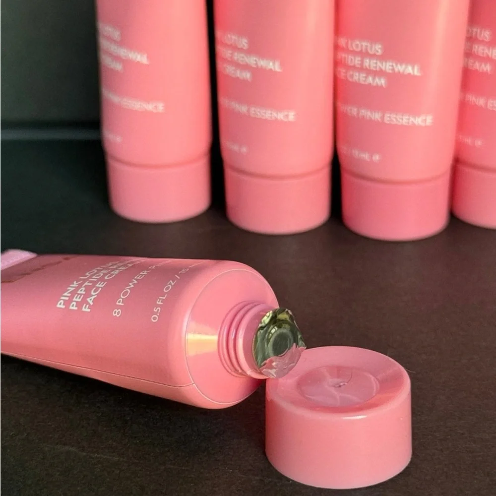 NEW ONE TUBE OF YENSA PINK LOTUS PEPTIDE RENEWAL FACE CREAM O.5 OZ